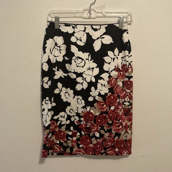 WHITE HOUSE BLACK MARKET black white purple floral straight pencil skirt 00 - Picture 1 of 11